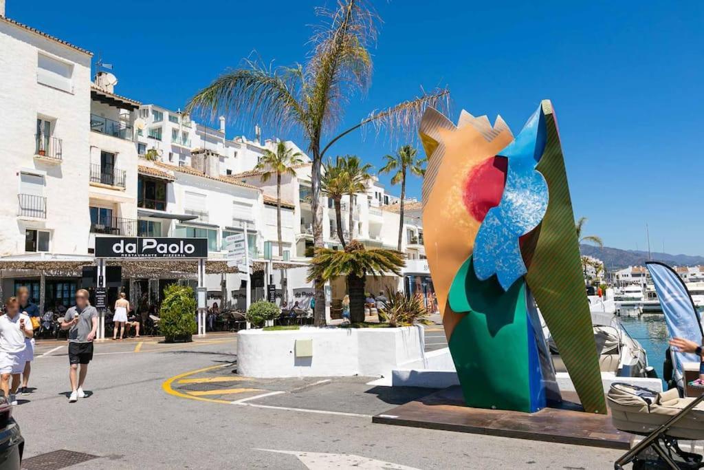 Luminous In Puerto Banus, Appartement *