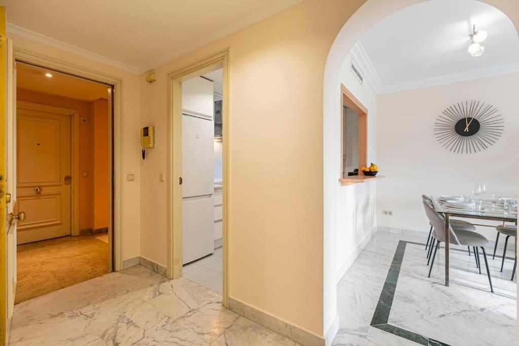 Appartement Luminous In Puerto Banus, Marbella